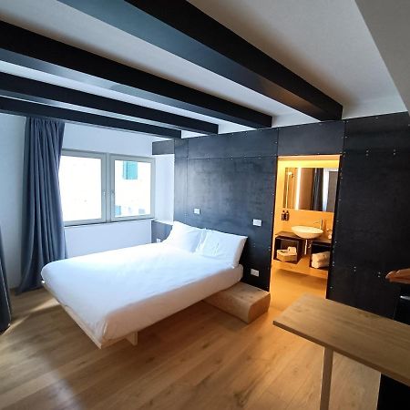Le Meridiane City Rooms In טרנטו מראה חיצוני תמונה