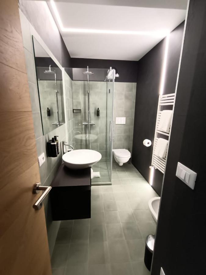 Le Meridiane Luxury Rooms In טרנטו מראה חיצוני תמונה