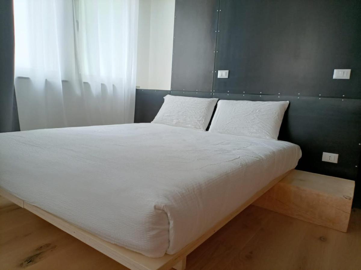 Le Meridiane City Rooms In טרנטו מראה חיצוני תמונה