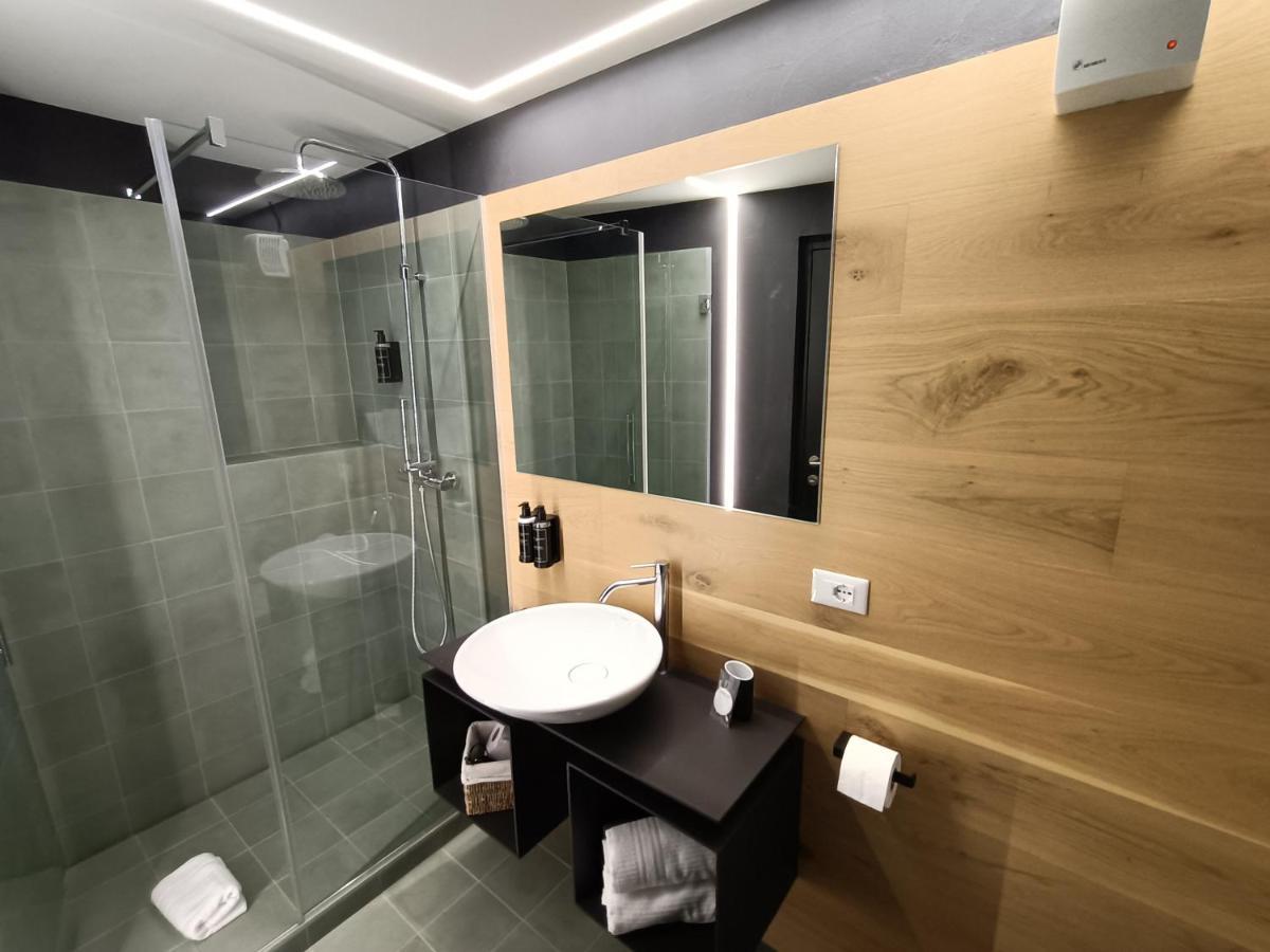 Le Meridiane Luxury Rooms In טרנטו מראה חיצוני תמונה