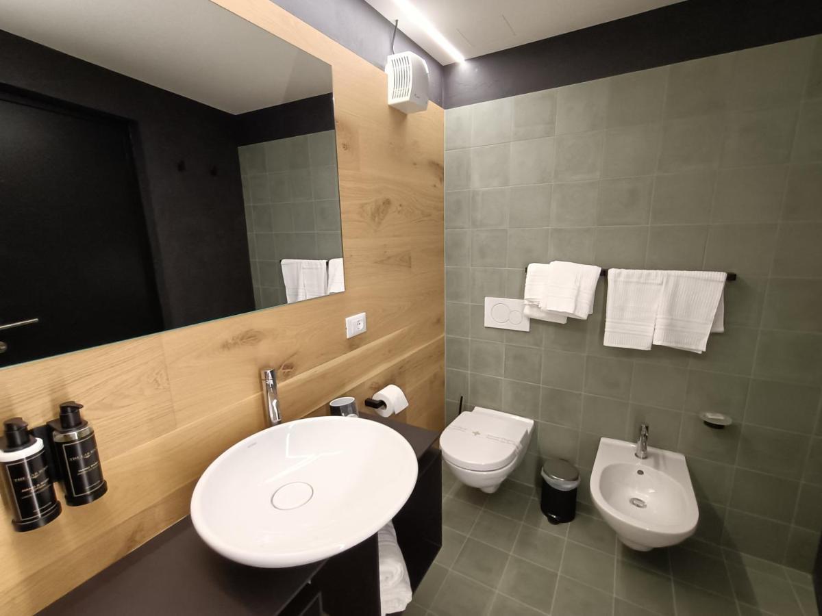 Le Meridiane City Rooms In טרנטו מראה חיצוני תמונה